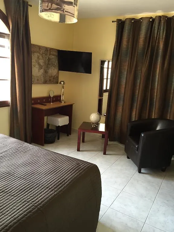 Logis Hotel Le Manoir & Lounge Apt