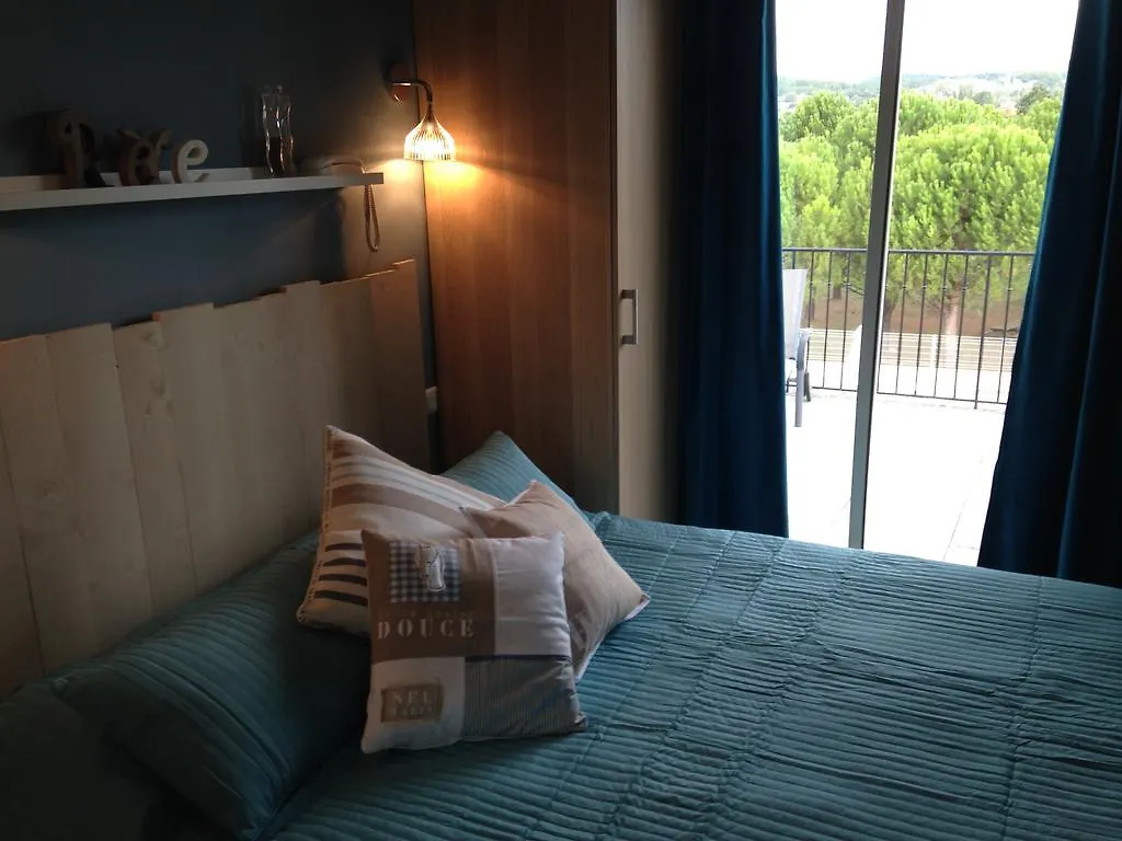 Logis Hotel Le Manoir & Lounge