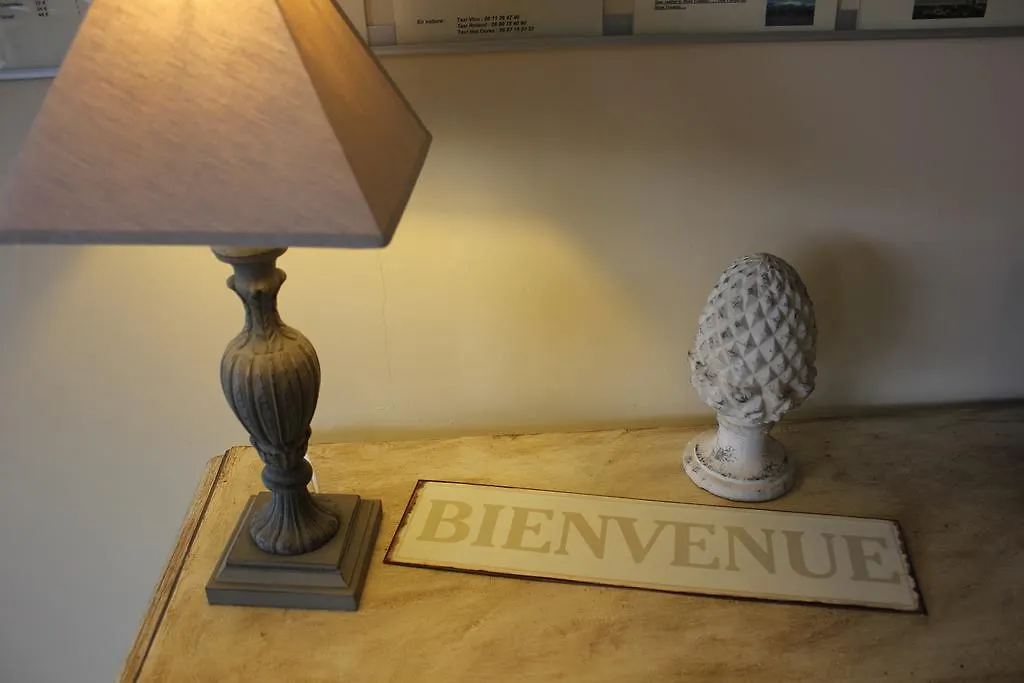 Logis Hotel Le Manoir & Lounge