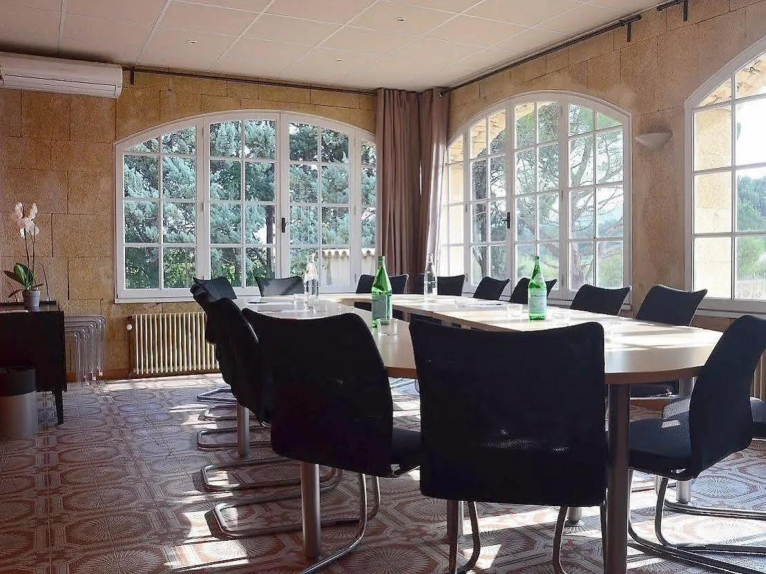 Logis Hotel Le Manoir & Lounge